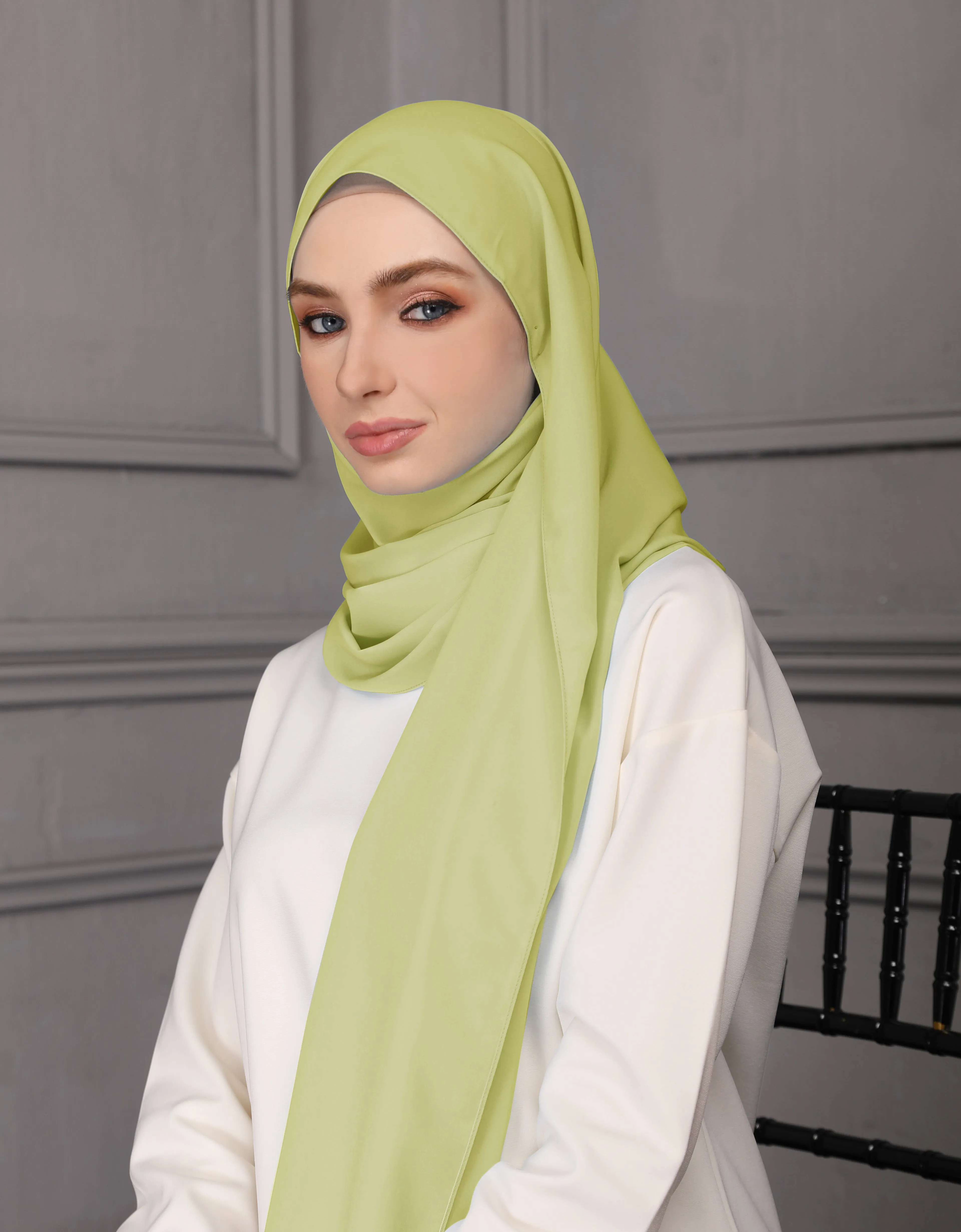 ASTEN SHAWL (KELLY GREEN)