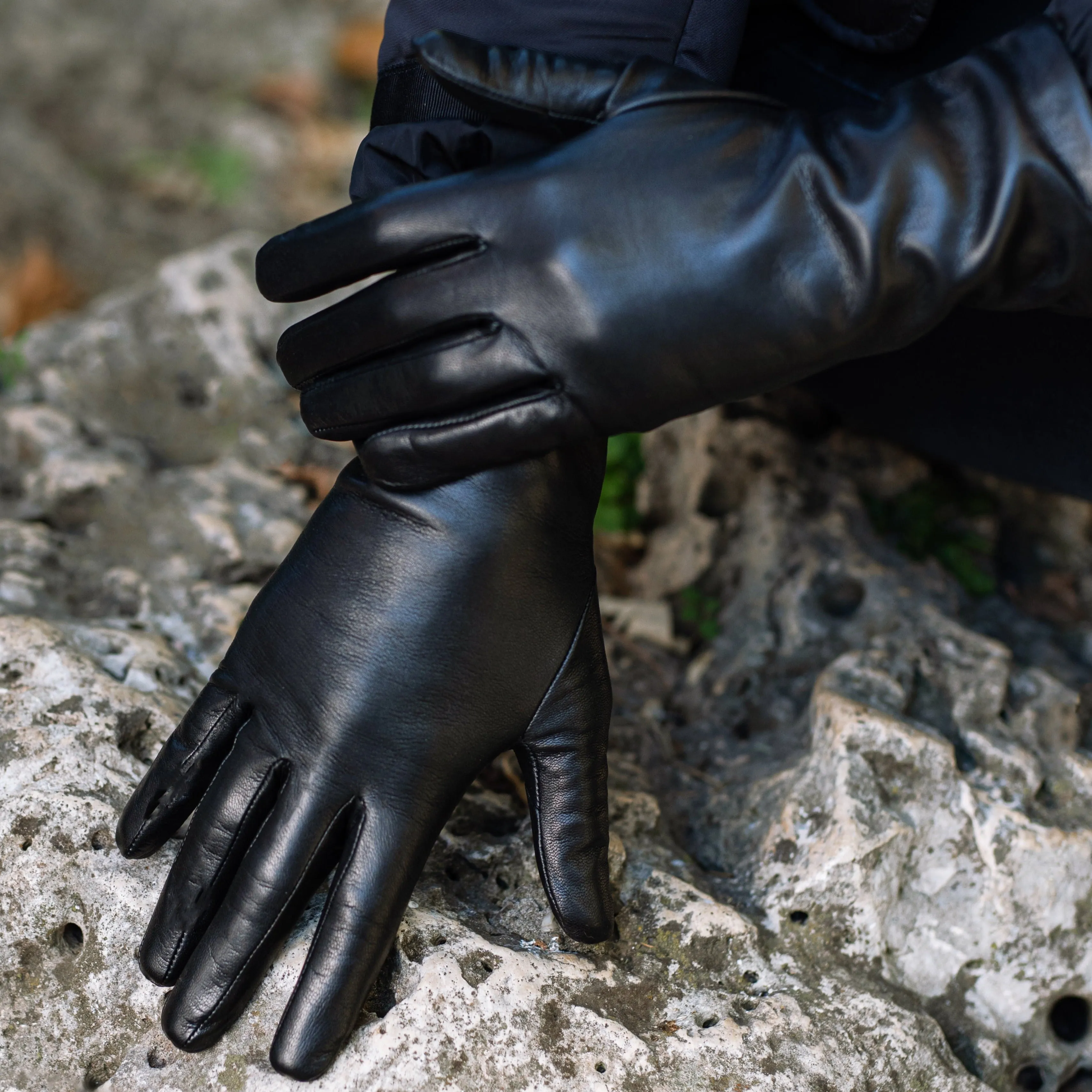 Marsala Black Leather Gloves