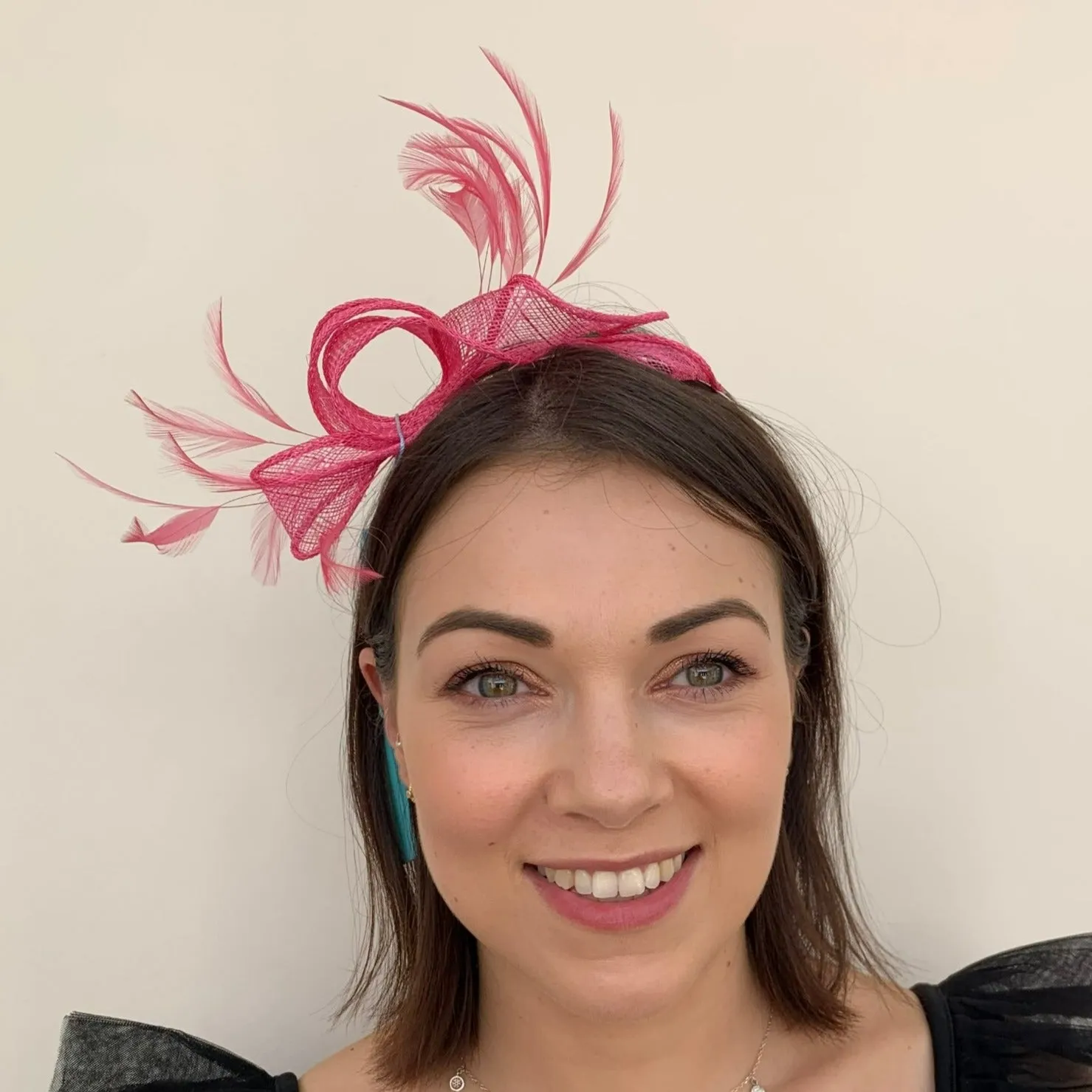 Max and Ellie AF5 Small Fascinator on Headband in Pinks