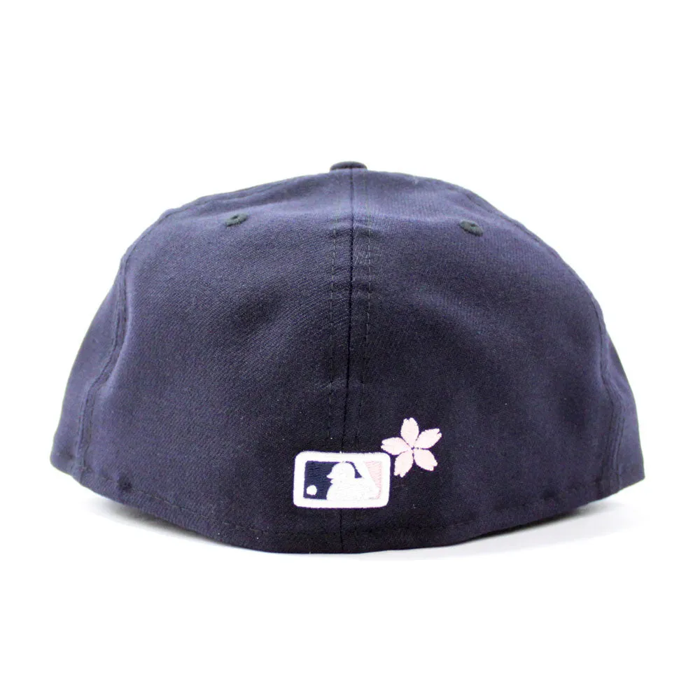 New York Yankees Cherry Blossom New Era 59Fifty Fitted Hat (Navy Pink Under Brim)