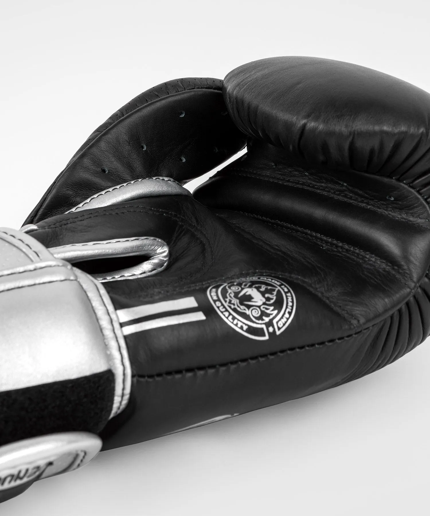 Venum Power 2.0 Boxing Gloves - Black/Silver